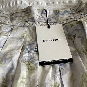 En Saison New with tag Pastel Floral Pleated Shorts